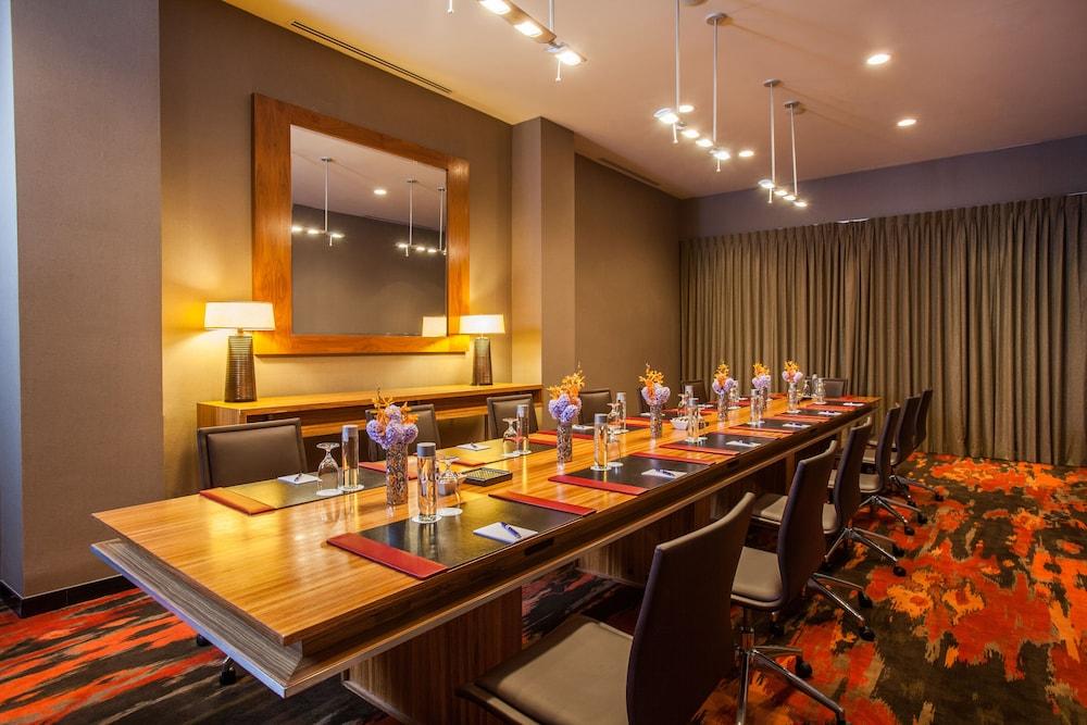 Hotel Derek Houston Galleria Экстерьер фото