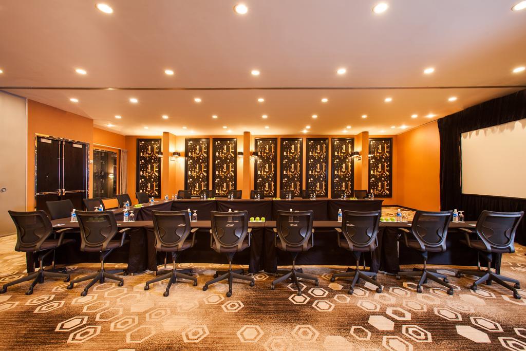 Hotel Derek Houston Galleria Экстерьер фото